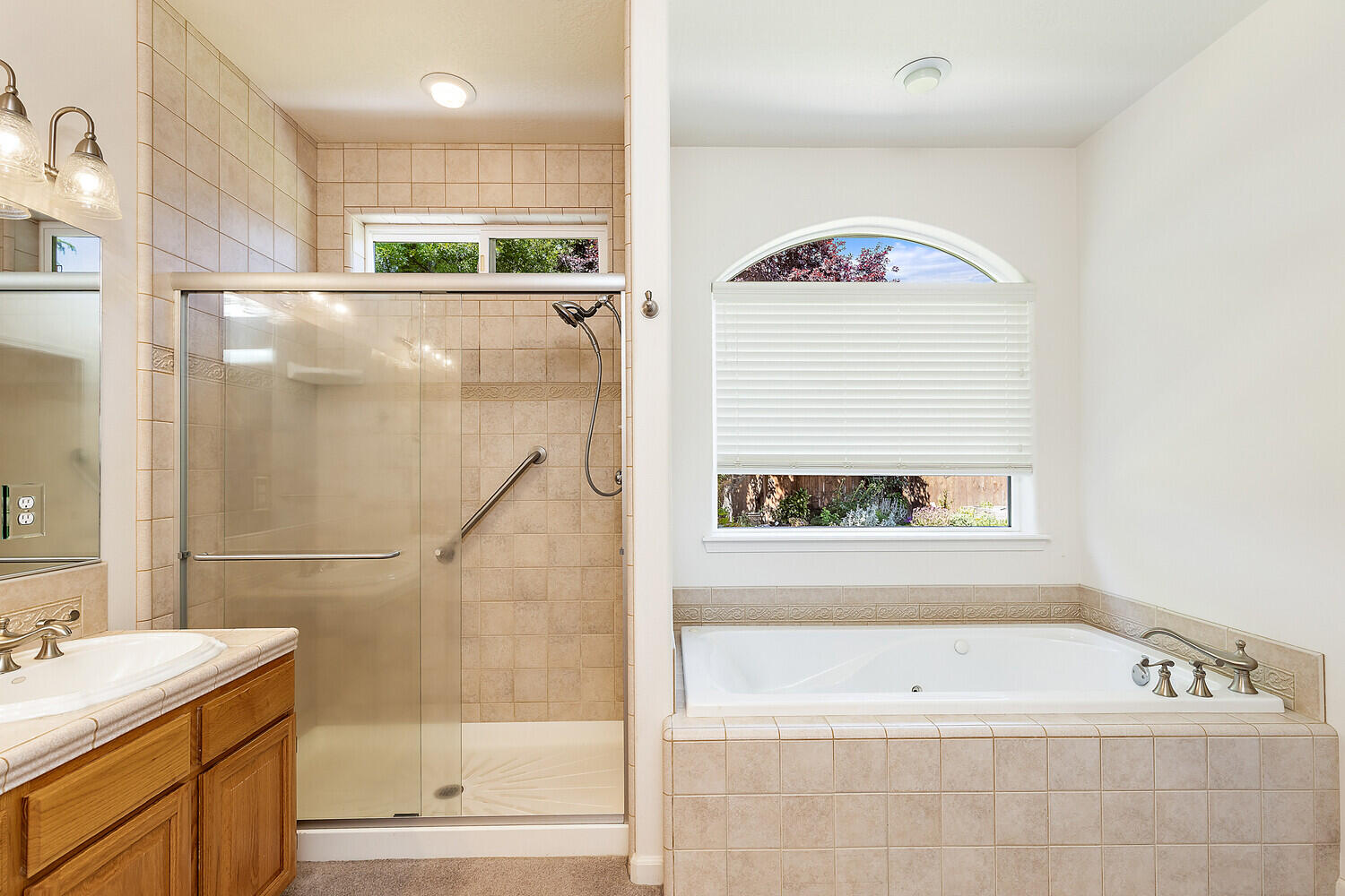 1045 Coral Ridge Eagle Point, OR 97524 - Photo 44 of 48