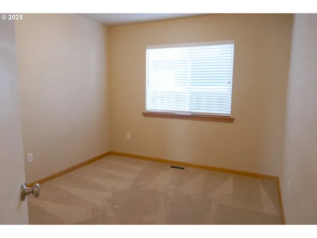 $439,000 | 90 Northwest Birch Avenue, Warrenton, OR 97146