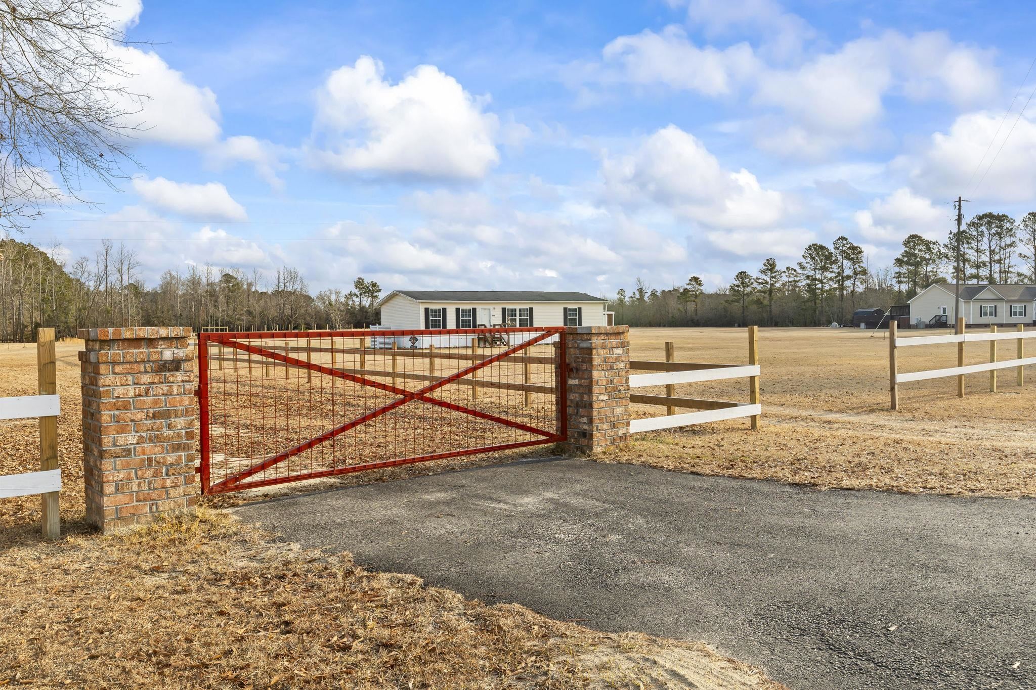 6608 Black Creek Road Nichols, SC 29581 - Photo 6 of 37