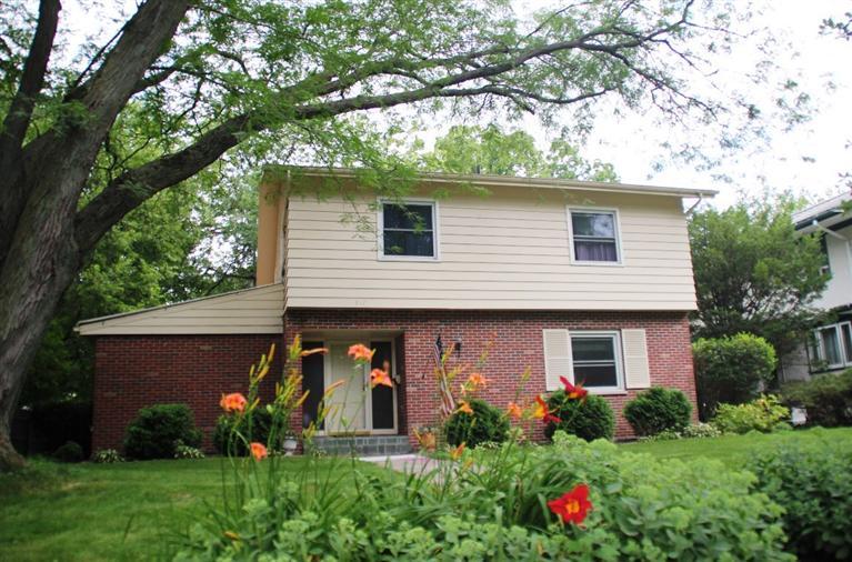 817 5th Avenue South Clinton, IA 52732 - Photo 1 of 19 Gallery Image 1