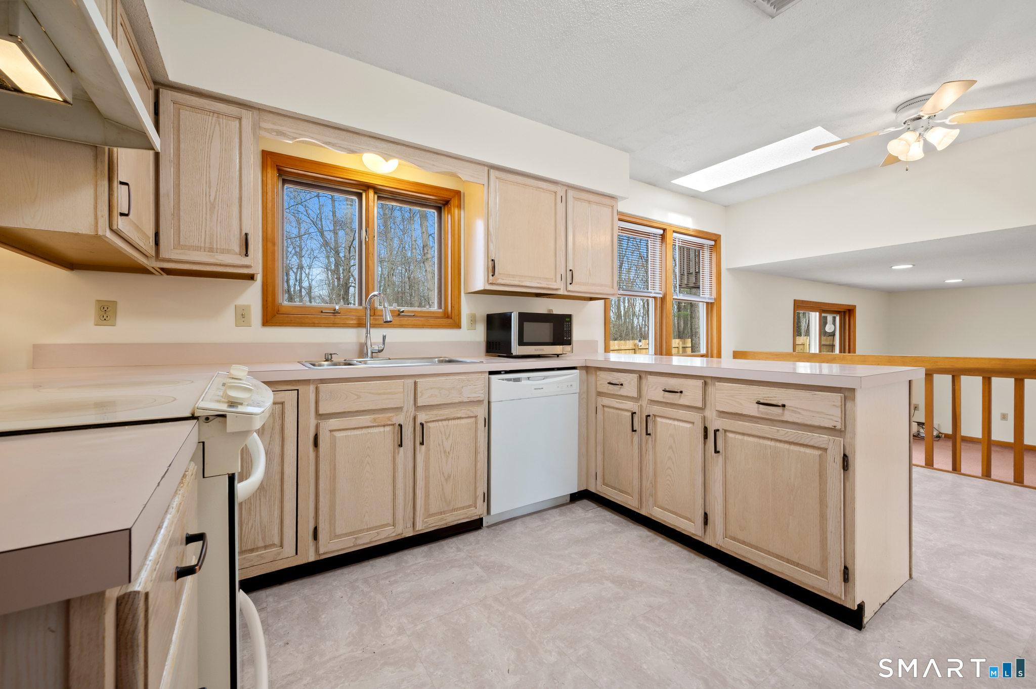 47 Wappingwood Road Ellington, CT 06029 - Photo 11 of 39