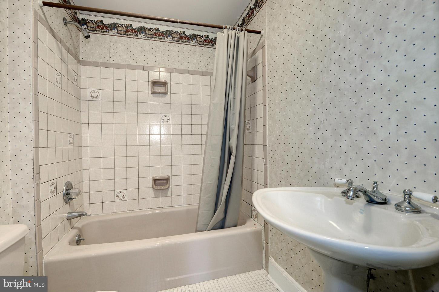 12545 Frederick Road West Friendship, MD 21794 - Photo 12 of 30 Bath