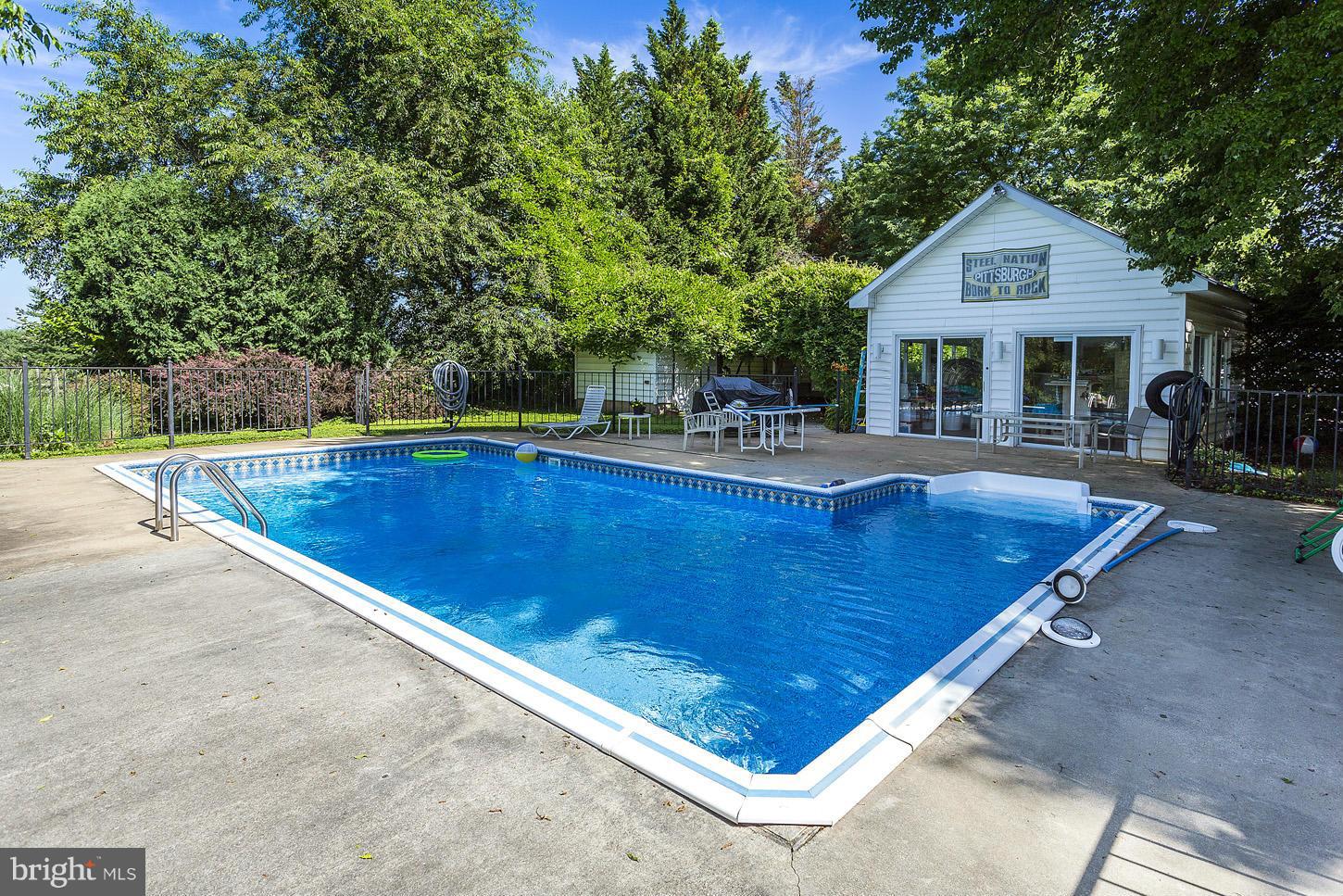 12545 Frederick Road West Friendship, MD 21794 - Photo 17 of 30 Pool