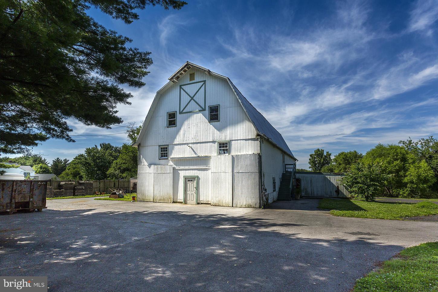 12545 Frederick Road West Friendship, MD 21794 - Photo 19 of 30 Big Barn