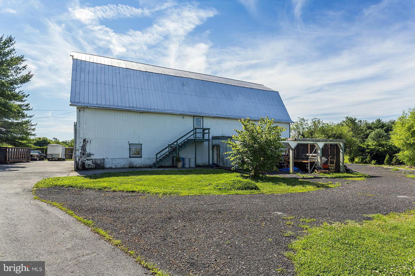 12545 Frederick Road West Friendship, MD 21794 - Photo 21 of 30 Big Barn