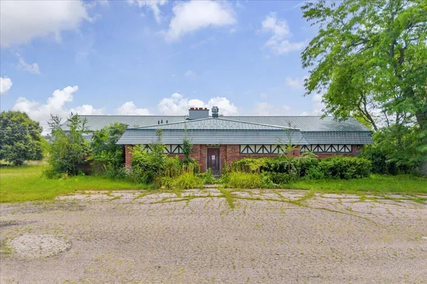 $649,000 | 2701 Golf Course Drive, Marlette, MI 48453