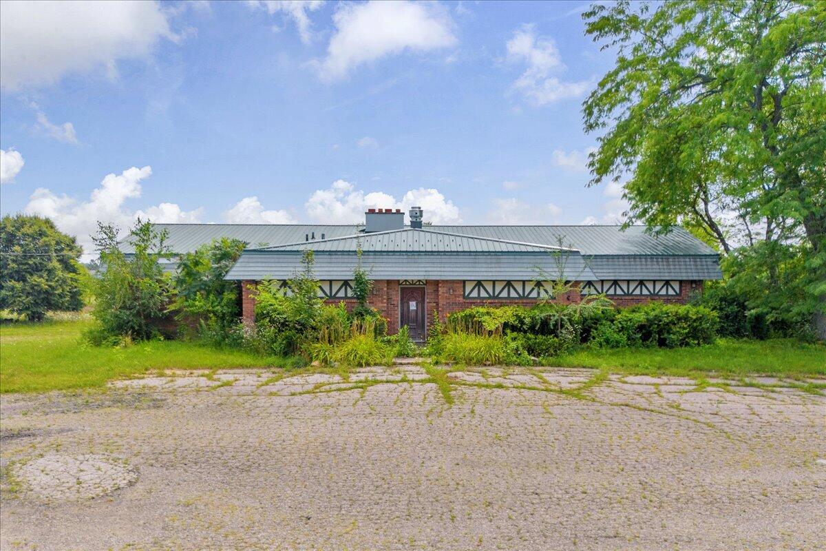 2701 Golf Course Drive Marlette, MI 48453 - Photo 16 of 16 02-DJI_20250730140759_0120_D