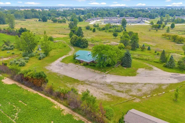 $649,000 | 2701 Golf Course Drive, Marlette, MI 48453