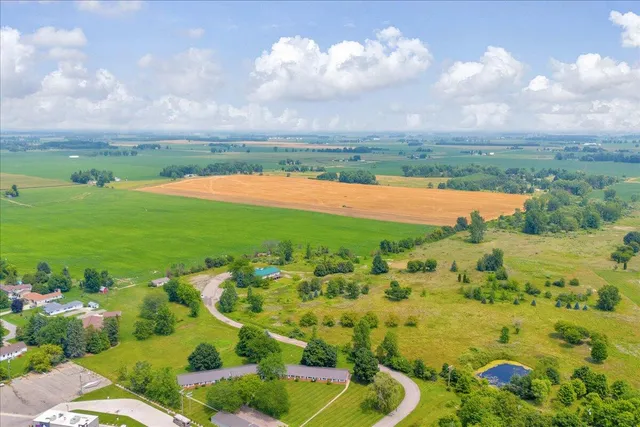 $699,900 | 2701 Golf Course Drive, Marlette, MI 48453