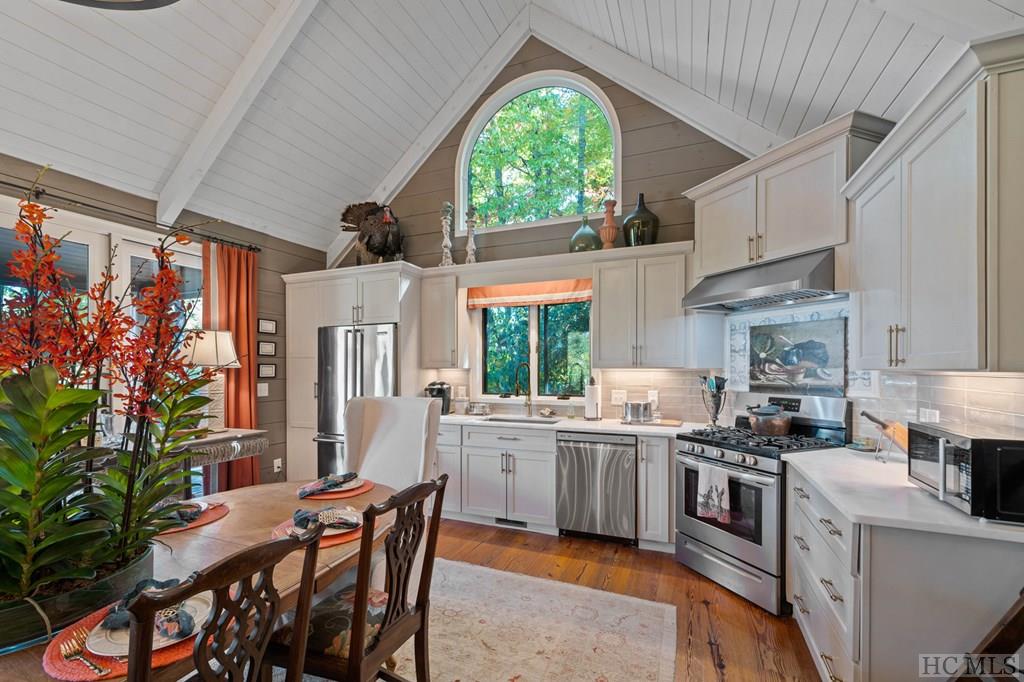 160 Down Ridge Road Sapphire, NC 28774 - Photo 44 of 68 Gallery Image 44