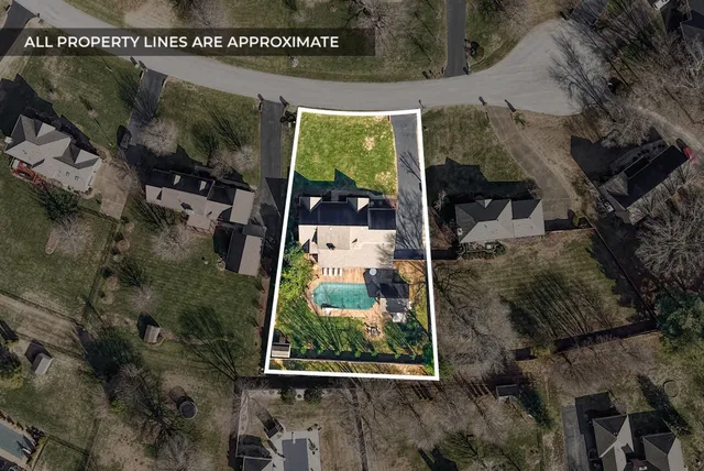 a front view of house with yard