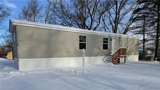 $48,000 | 5 Crystal Lane, Batavia, NY 14020