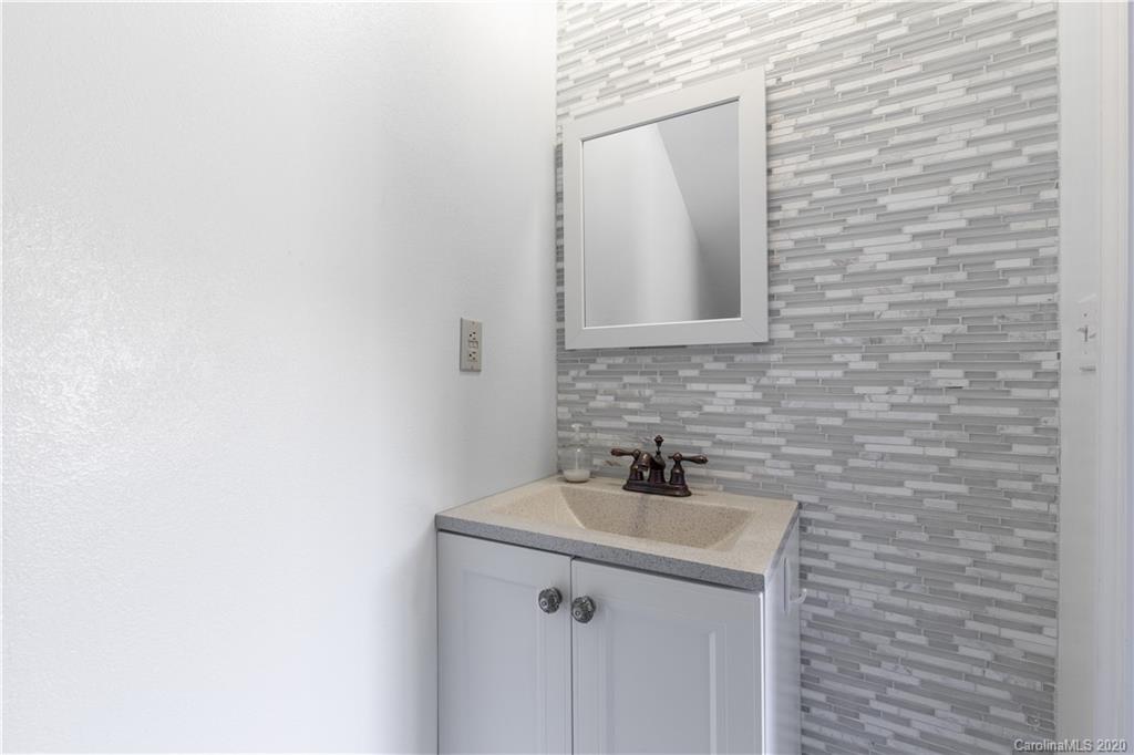 231 Pennington Road Rock Hill, SC 29732 - Photo 27 of 46 a bathroom with a sink and a mirror