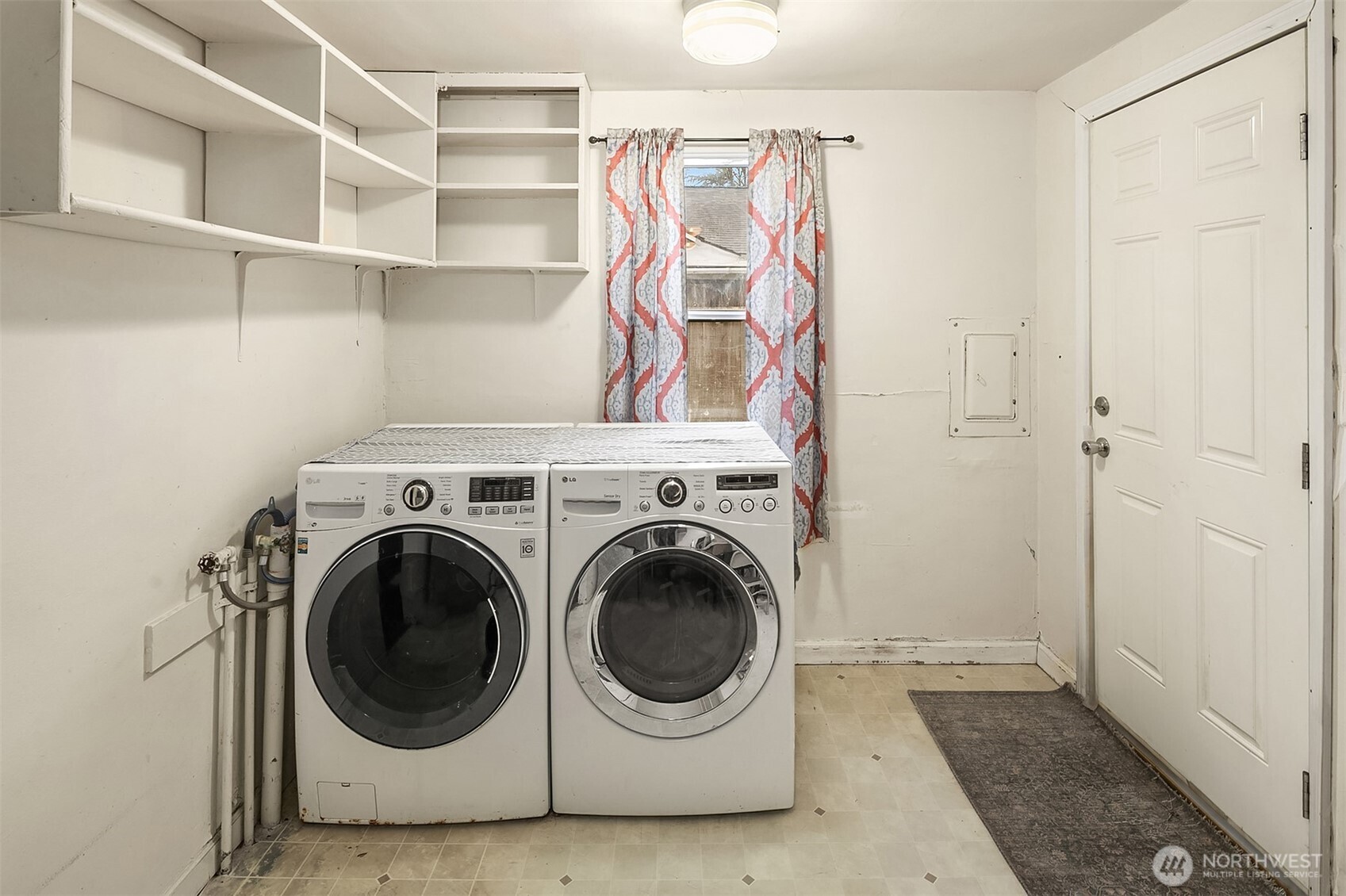 3404 Southeast 5th Street Renton, WA 98058 - Photo 7 of 24 a utility room with dryer and washer