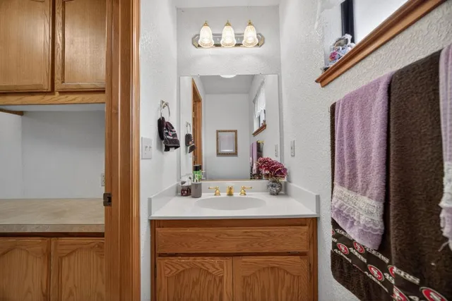 $549,900 | 740 Lake Canyon Avenue, Galt, CA 95632