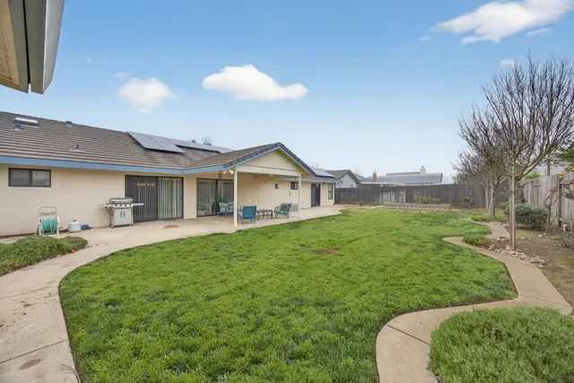 $549,900 | 740 Lake Canyon Avenue, Galt, CA 95632