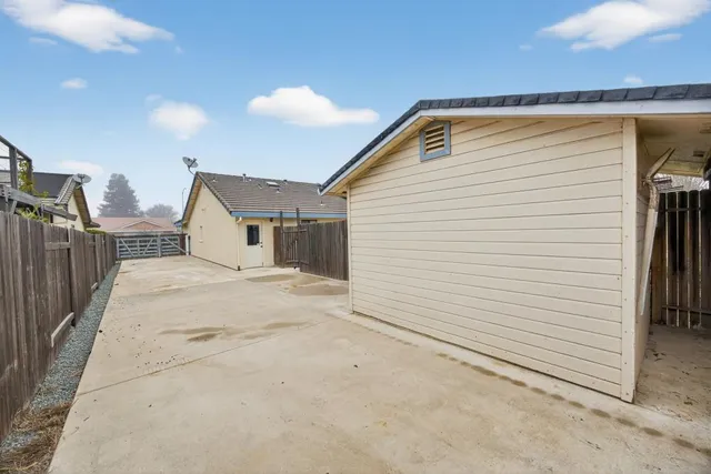 $549,900 | 740 Lake Canyon Avenue, Galt, CA 95632