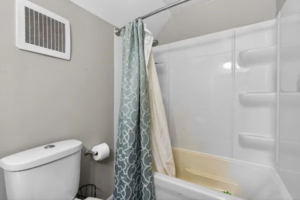 $360,000 | 1519 Highway 251, Steward, IL 60553