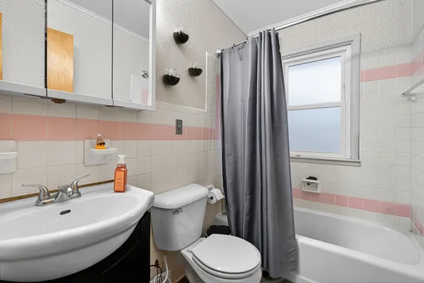 $360,000 | 1519 Highway 251, Steward, IL 60553