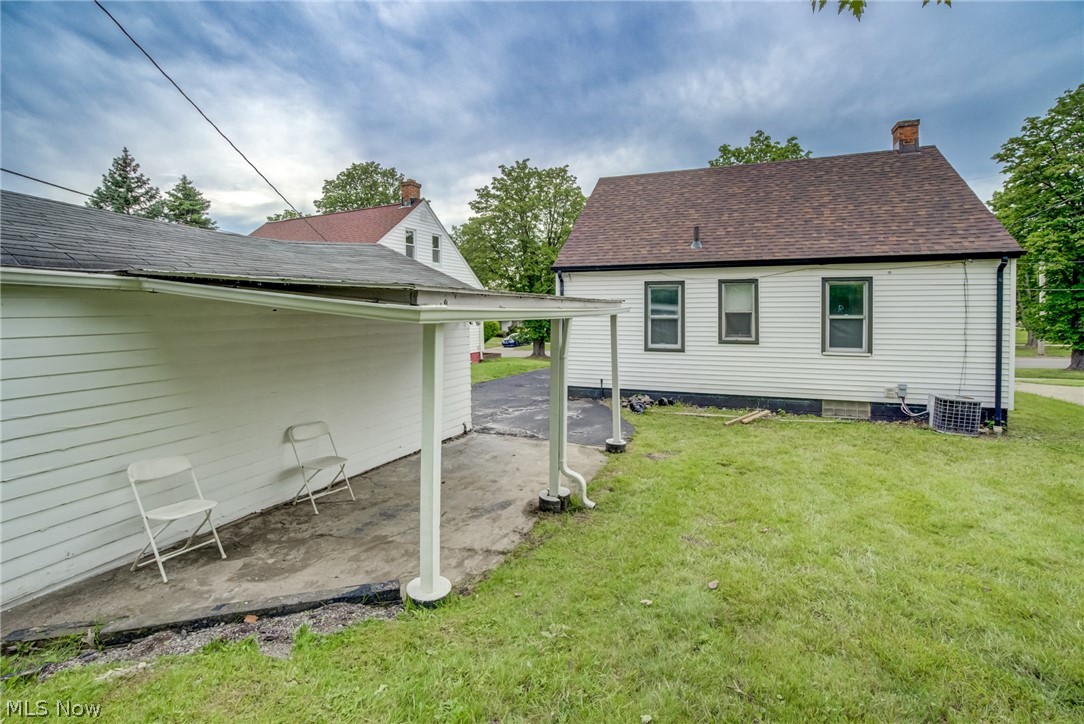 4383 Wyatt Road Cleveland, OH 44128 - Photo 28 of 33