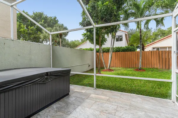 $650,000 | 7665 Northwest 61st Terrace, Parkland, FL 33067
