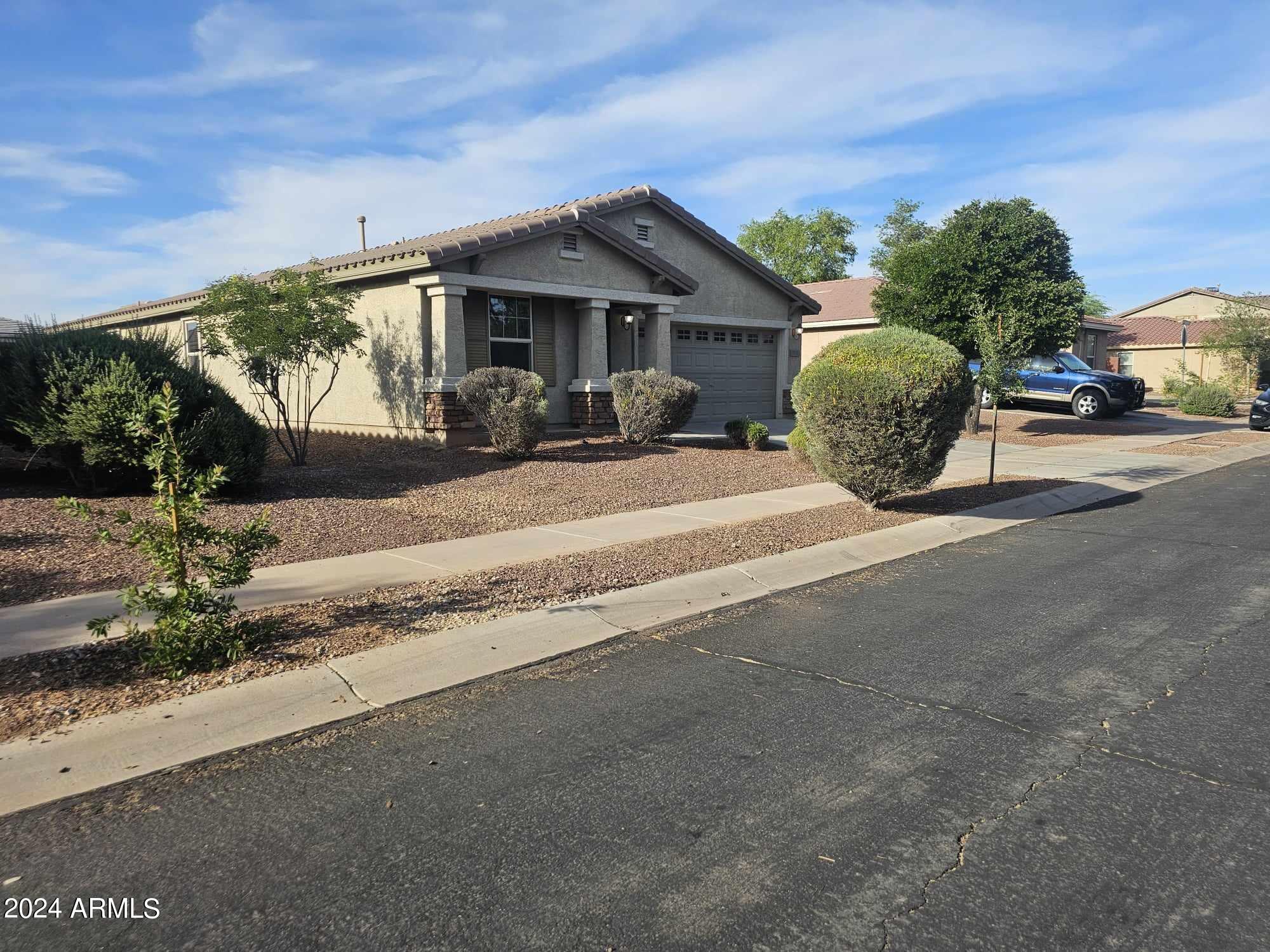 17770 West Red Bird Road Surprise, AZ 85387 - Photo 3 of 23