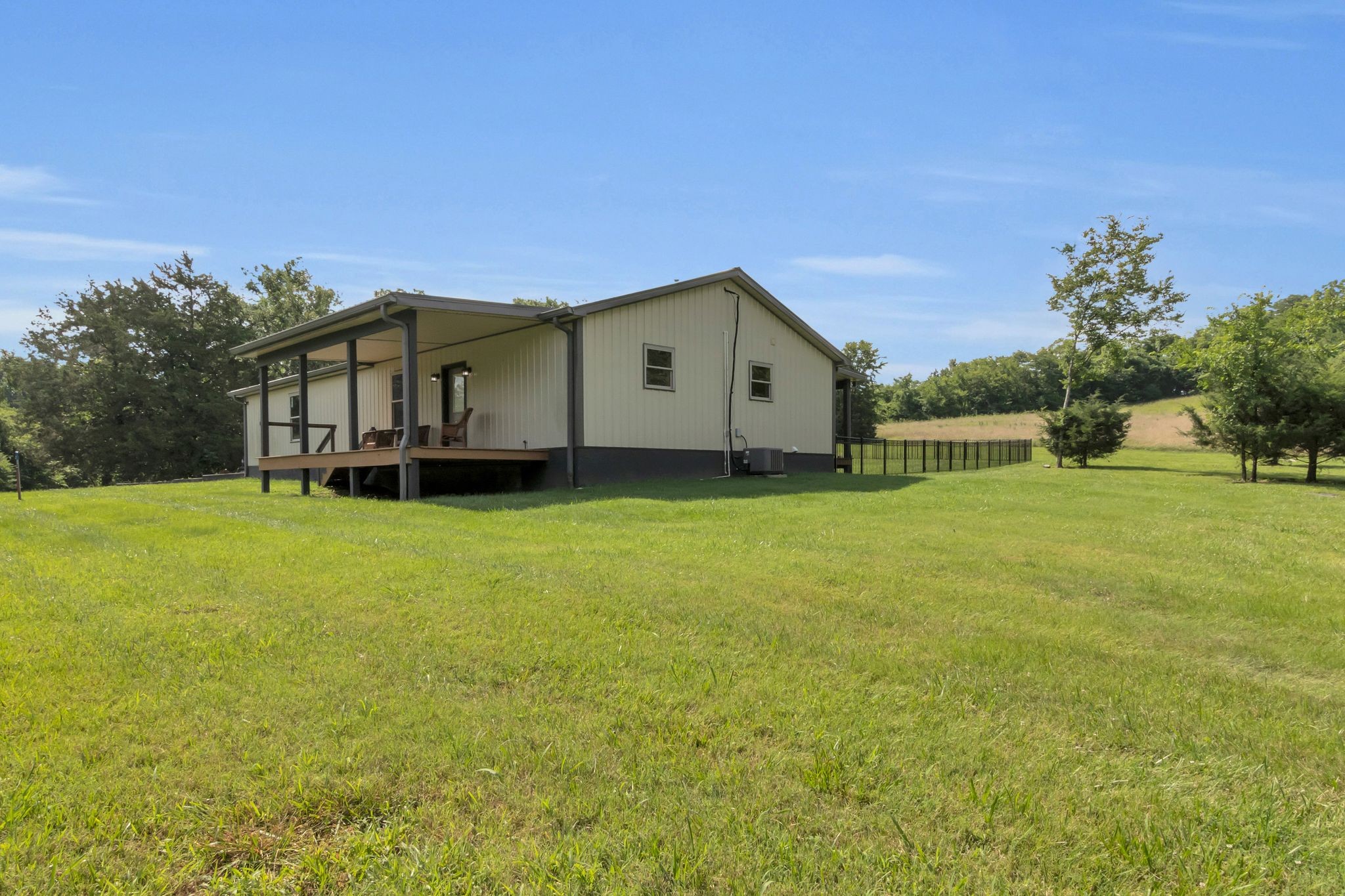 1927 Porterfield Road Readyville, TN 37149 - Photo 3 of 32 Gallery Image 3