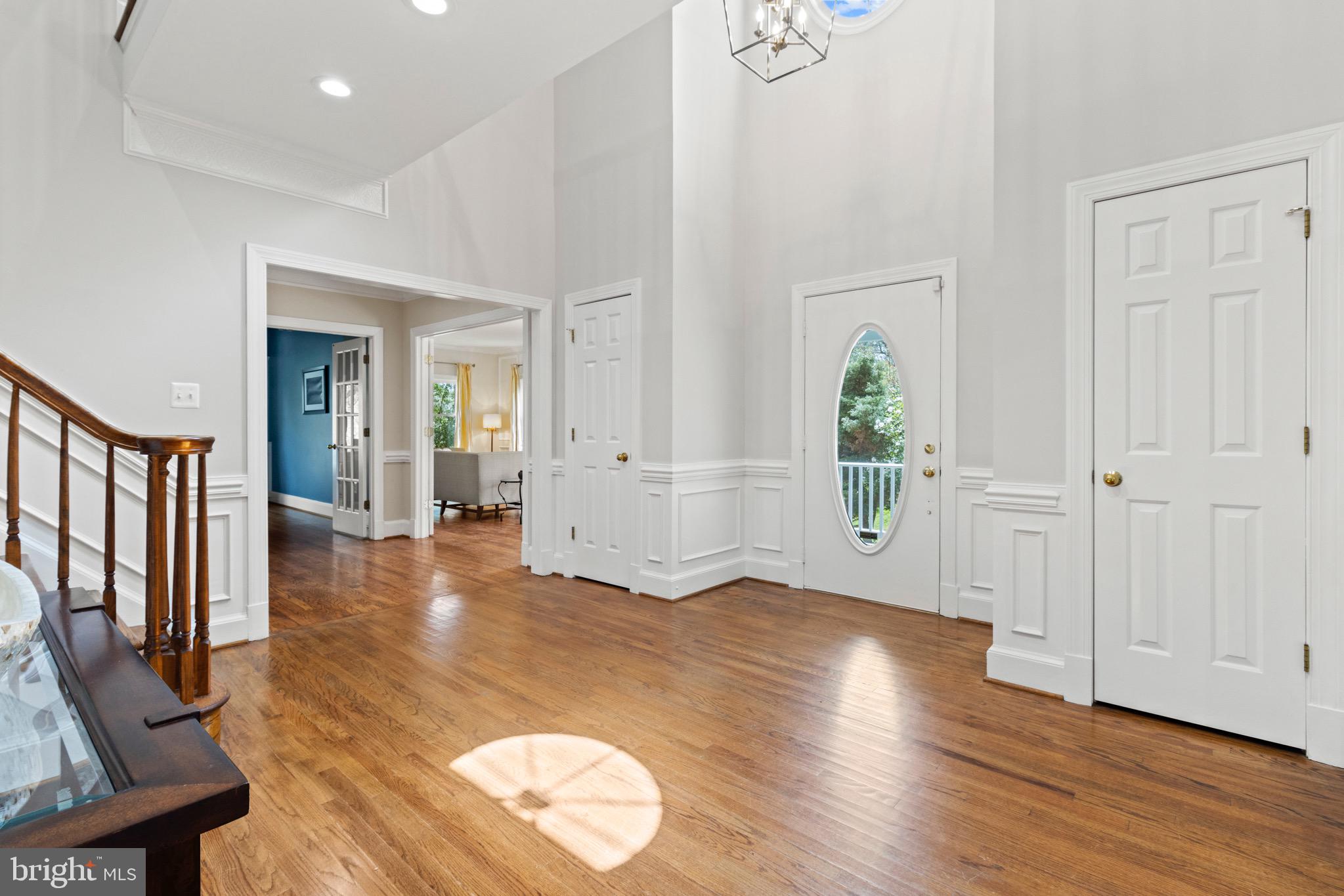 13601 Query Mill Road North Potomac, MD 20878 - Photo 12 of 69 Foyer