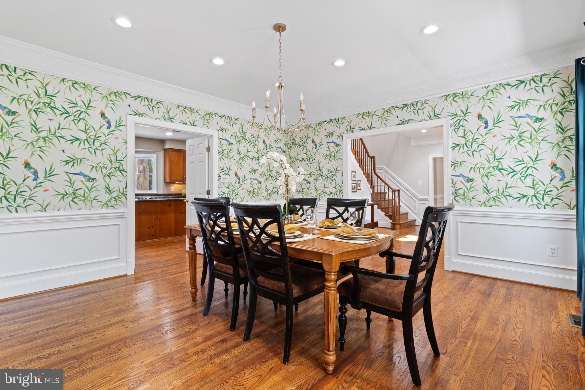 13601 Query Mill Road North Potomac, MD 20878 - Photo 14 of 69 Dinning Room