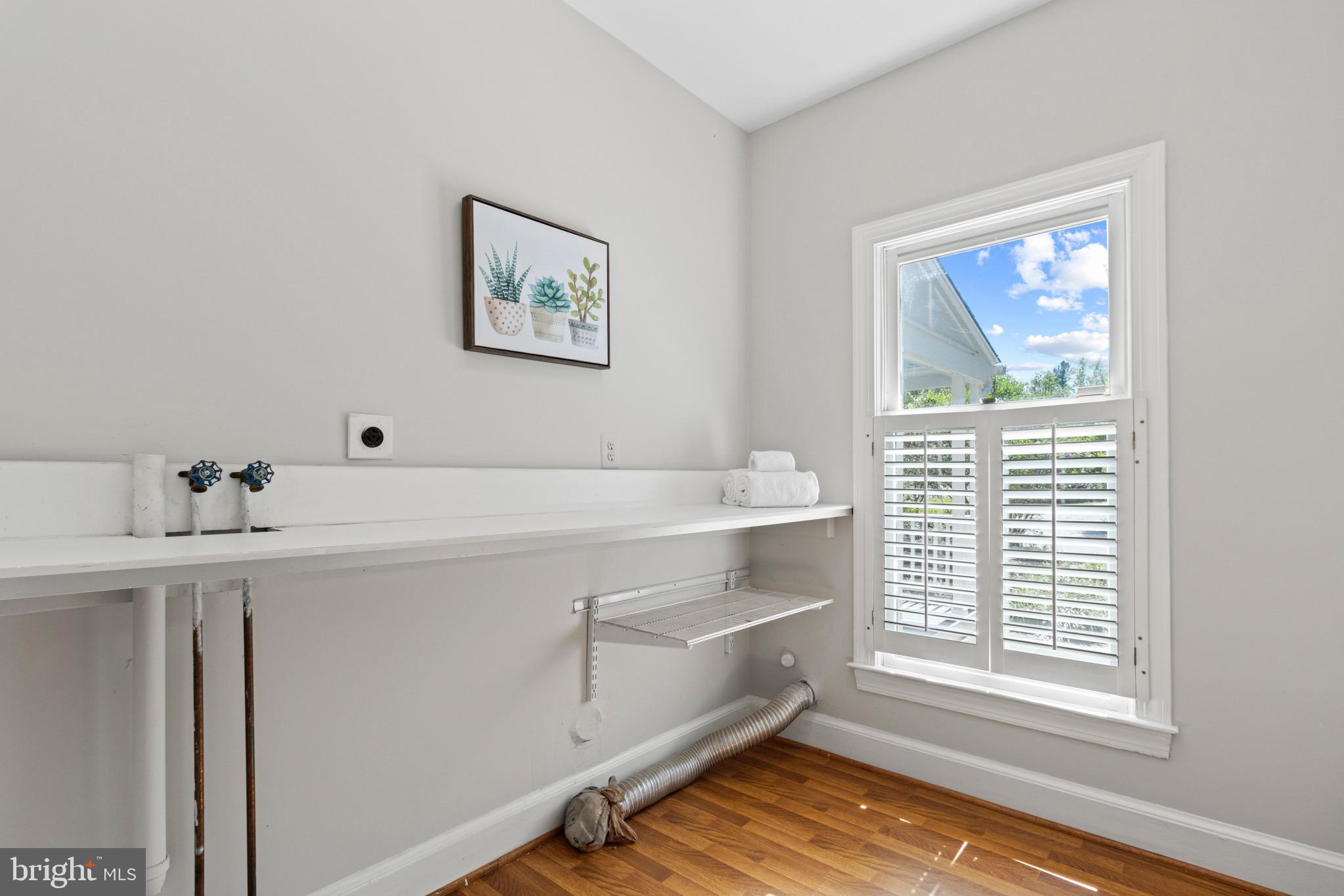 13601 Query Mill Road North Potomac, MD 20878 - Photo 22 of 69 Main Level Laundry Room