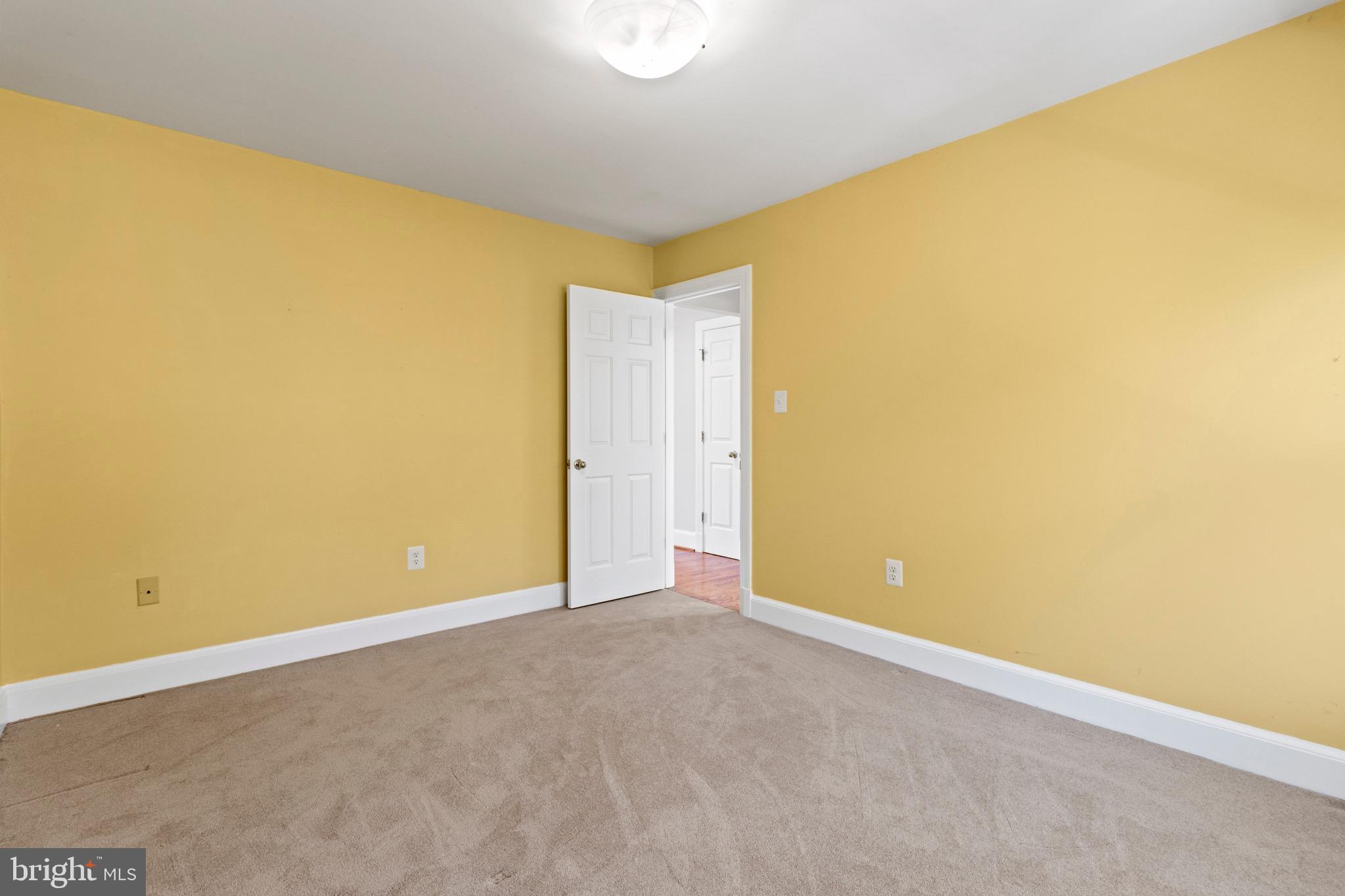 13601 Query Mill Road North Potomac, MD 20878 - Photo 27 of 69 Bedroom