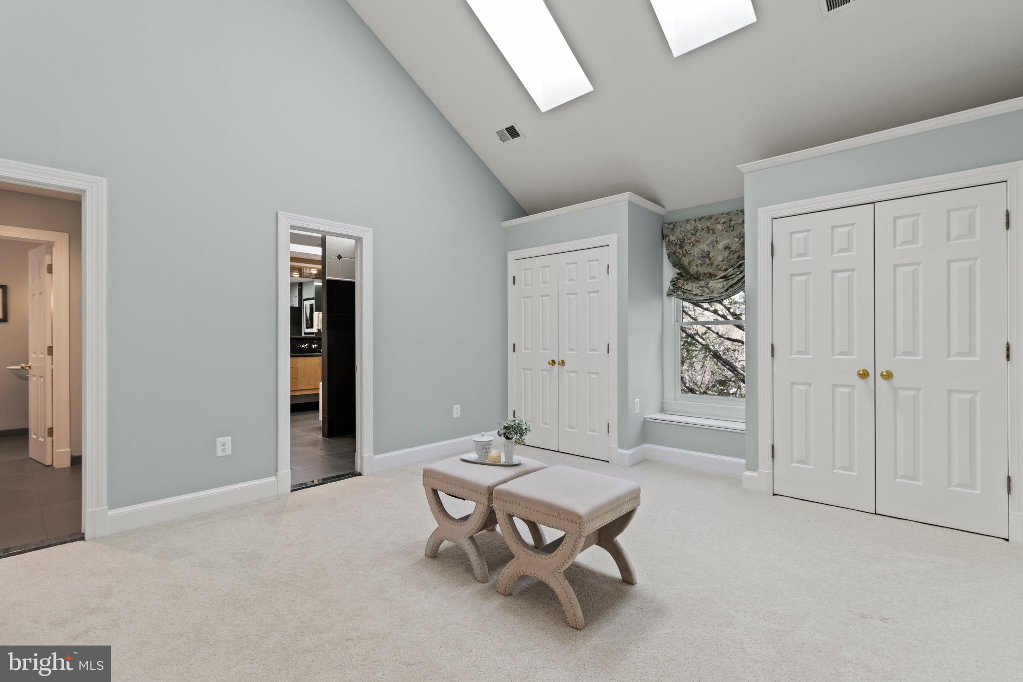 13601 Query Mill Road North Potomac, MD 20878 - Photo 40 of 69 Owners' Suite Sitting Room