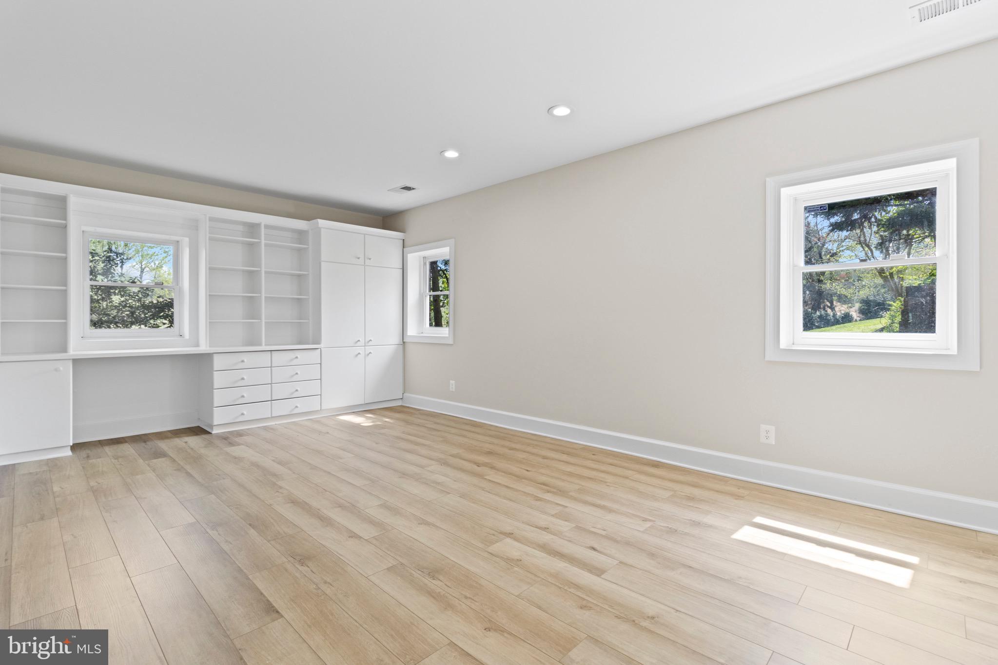 13601 Query Mill Road North Potomac, MD 20878 - Photo 48 of 69 Lower Level Bedroom