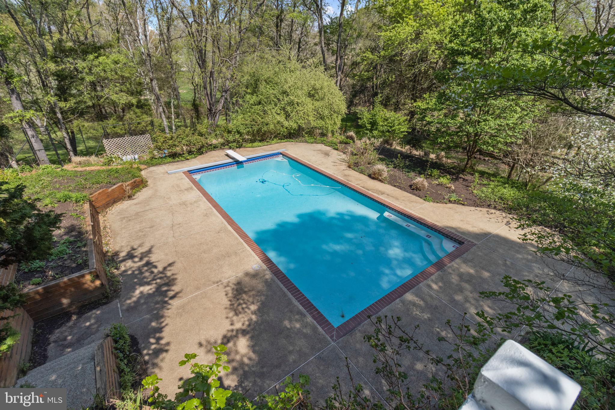 13601 Query Mill Road North Potomac, MD 20878 - Photo 51 of 69 Pool w/ Autocover