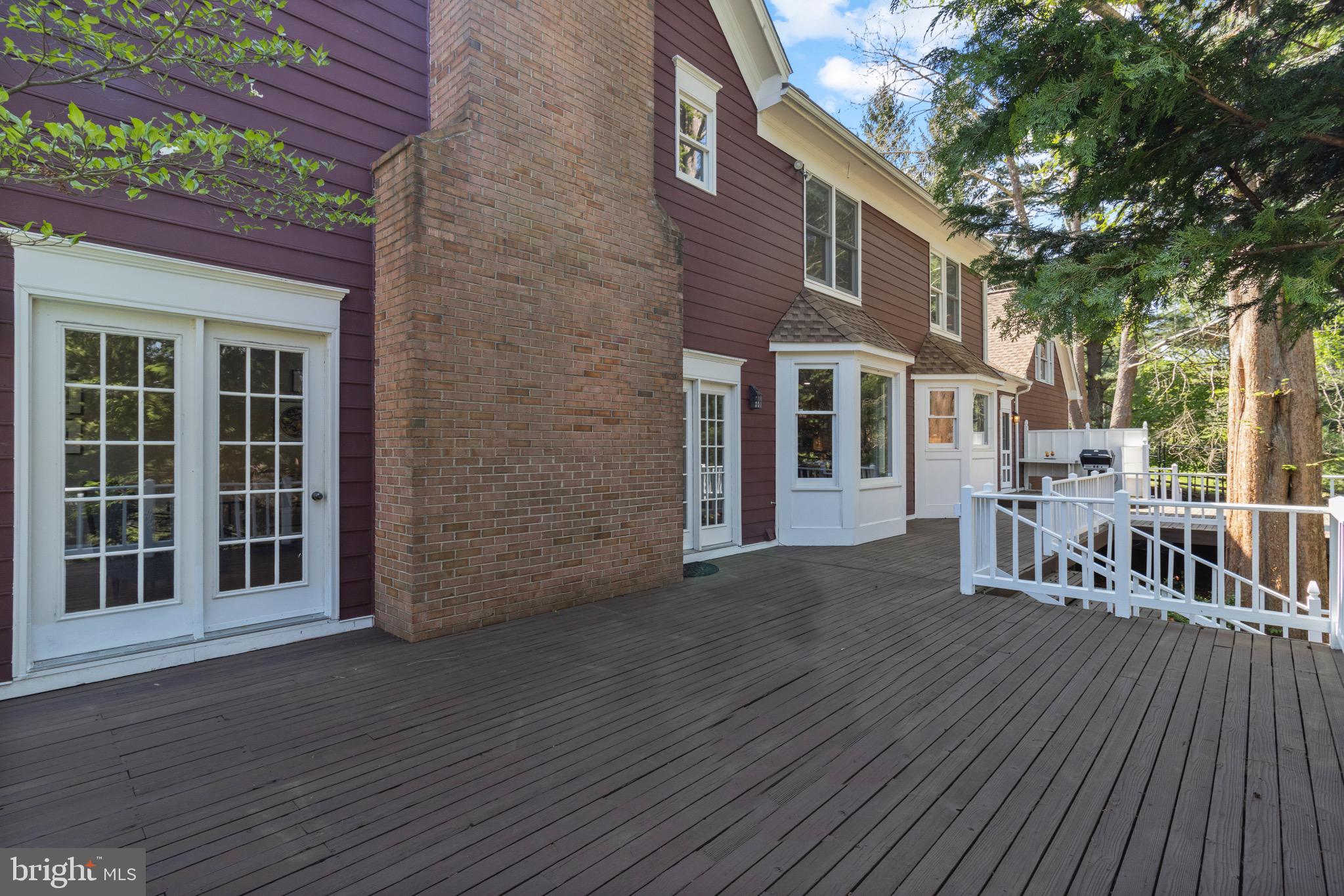 13601 Query Mill Road North Potomac, MD 20878 - Photo 52 of 69 Large Deck