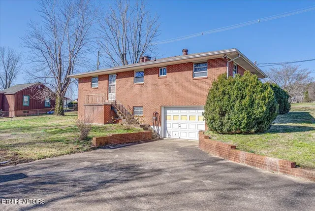 $235,000 | 503 Glendale Avenue, Clinton, TN 37716