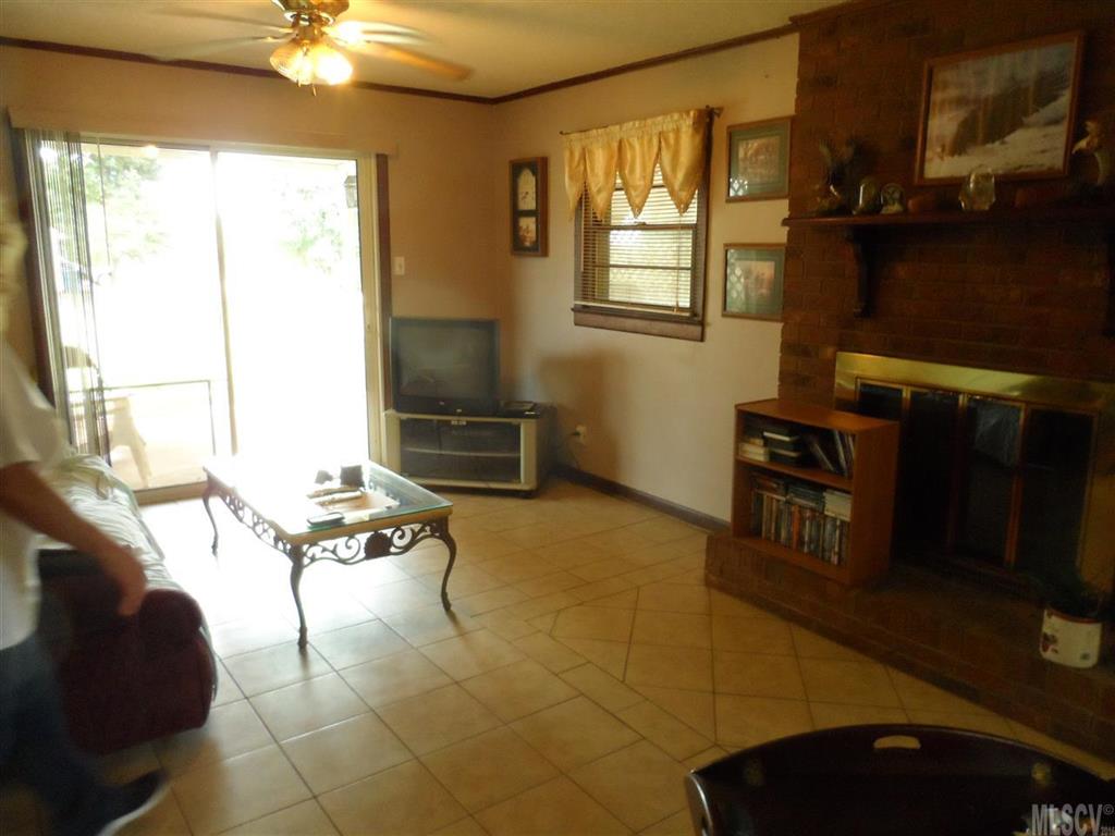 3411 Spencer Road Conover, NC 28613 - Photo 5 of 17 Gallery Image 5
