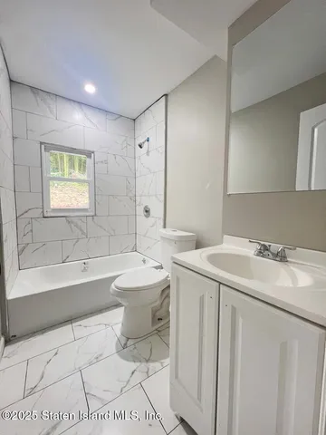 $1,999,000 | 212 St Pauls Avenue | Tompkinsville