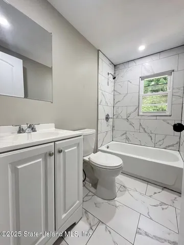 $1,999,000 | 212 St Pauls Avenue | Tompkinsville