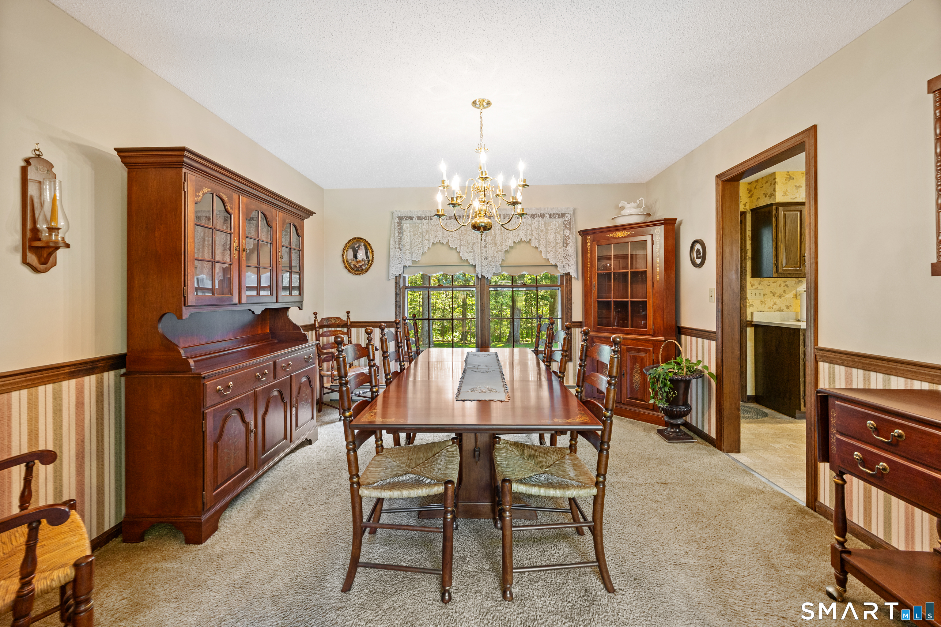 163 Sentinel Hill Road North Haven, CT 06473 - Photo 11 of 40