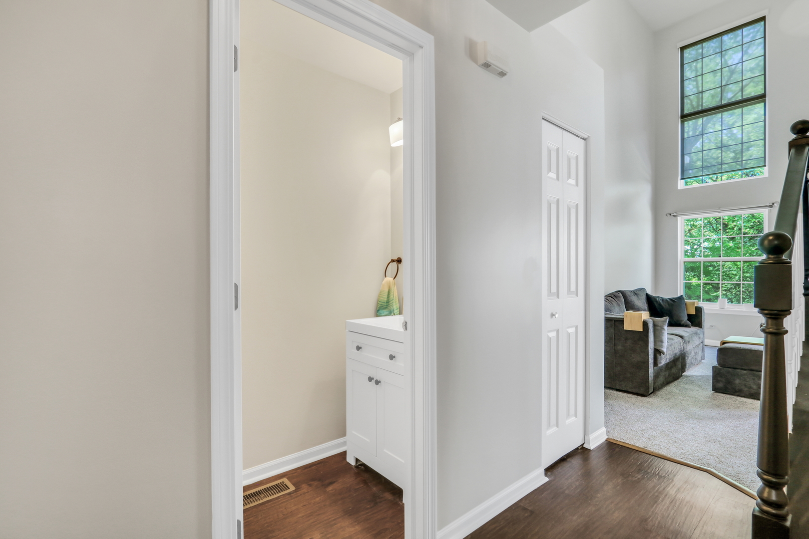 227 Rainier Way Fox Lake, IL 60020 - Photo 4 of 45