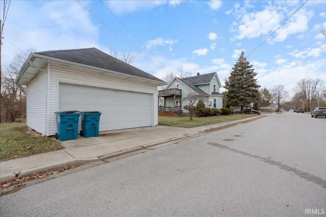 $179,000 | 1018 Bell Avenue, Unit 2, New Haven, IN 46774