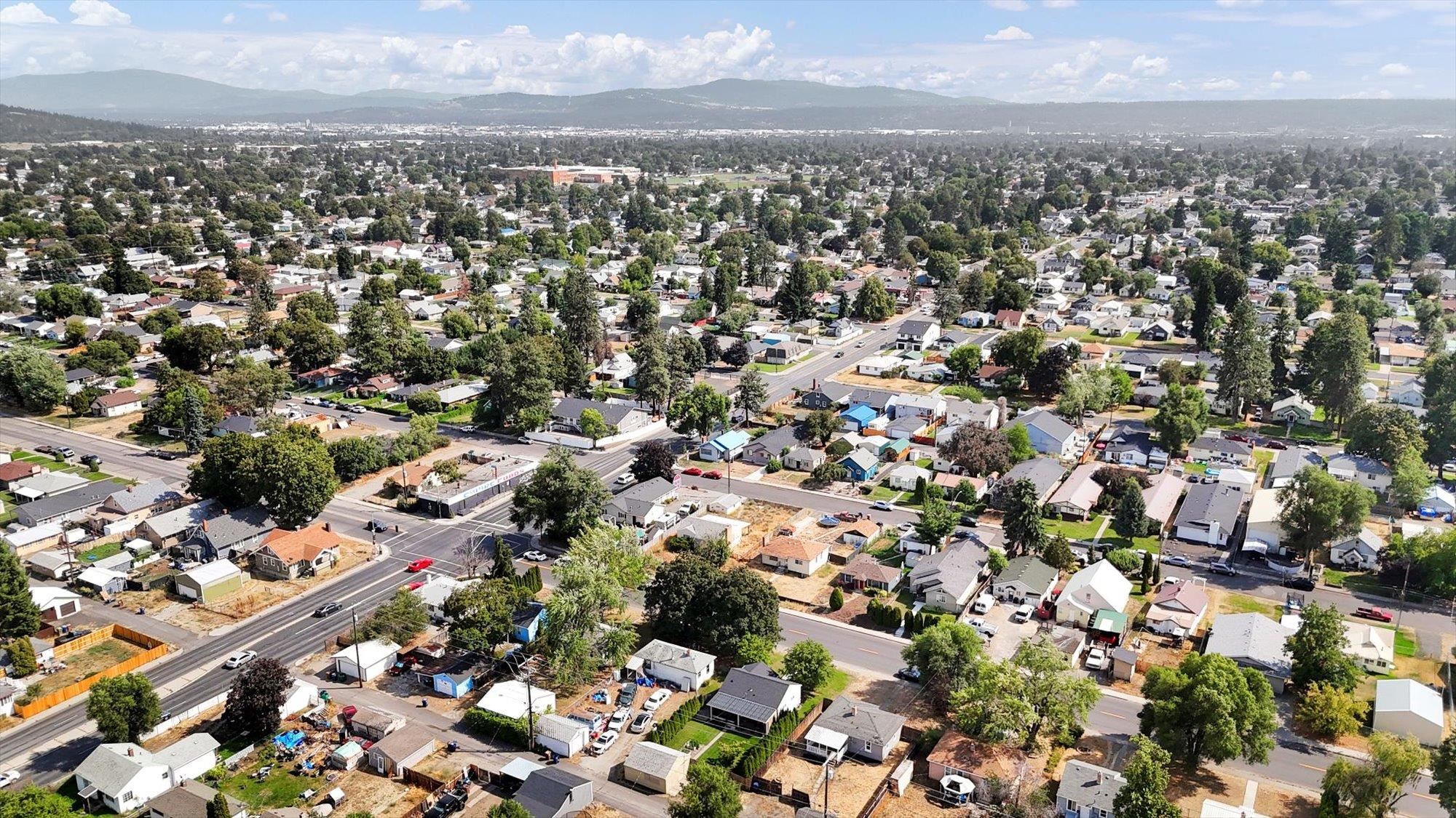 903 East Rowan Avenue Spokane, WA 99207 - Photo 22 of 23