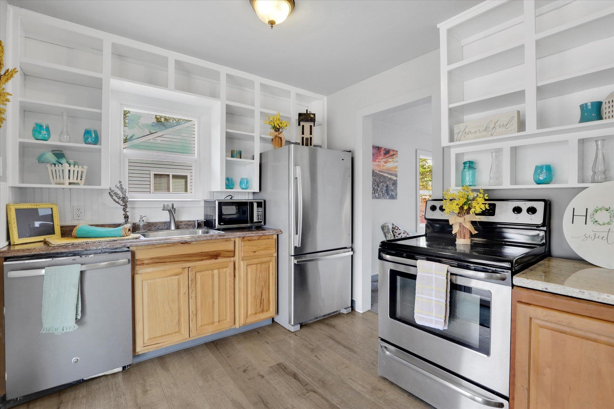 903 East Rowan Avenue Spokane, WA 99207 - Photo 5 of 23