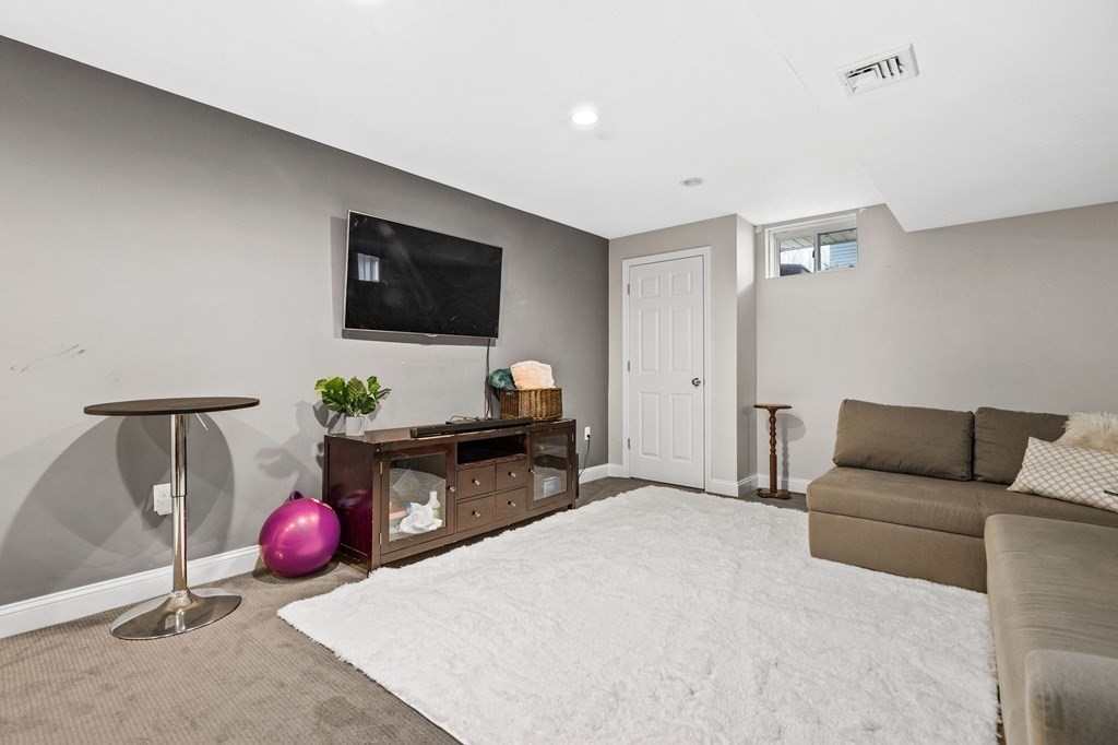 180 Culloden Drive Canton, MA 02021 - Photo 28 of 39