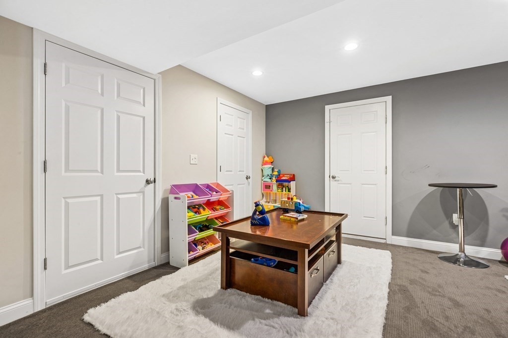 180 Culloden Drive Canton, MA 02021 - Photo 30 of 39