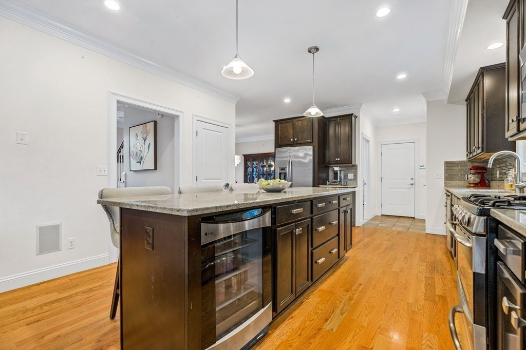 180 Culloden Drive Canton, MA 02021 - Photo 3 of 39