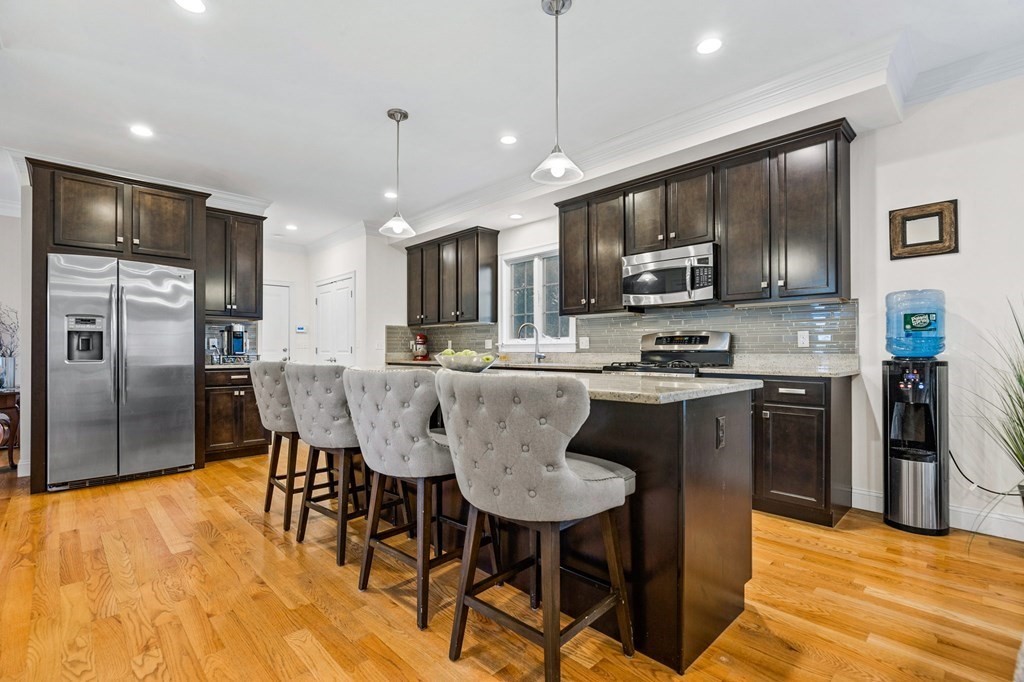 180 Culloden Drive Canton, MA 02021 - Photo 5 of 39