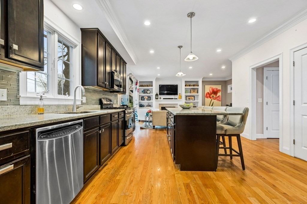 180 Culloden Drive Canton, MA 02021 - Photo 7 of 39