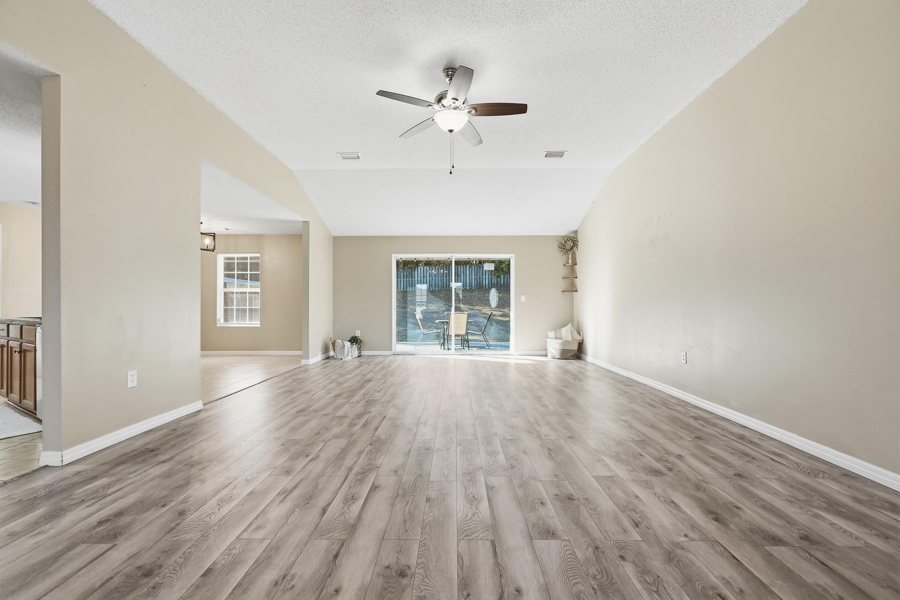 5212 Moore Loop Crestview, FL 32536 - Photo 11 of 47 5212 moore loop-11